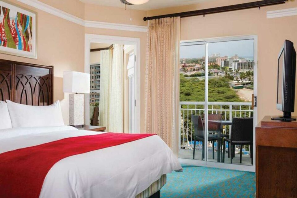 Aruba Honeymoon Guide Best Hotels + Travel Tips The Honeymoon Edit