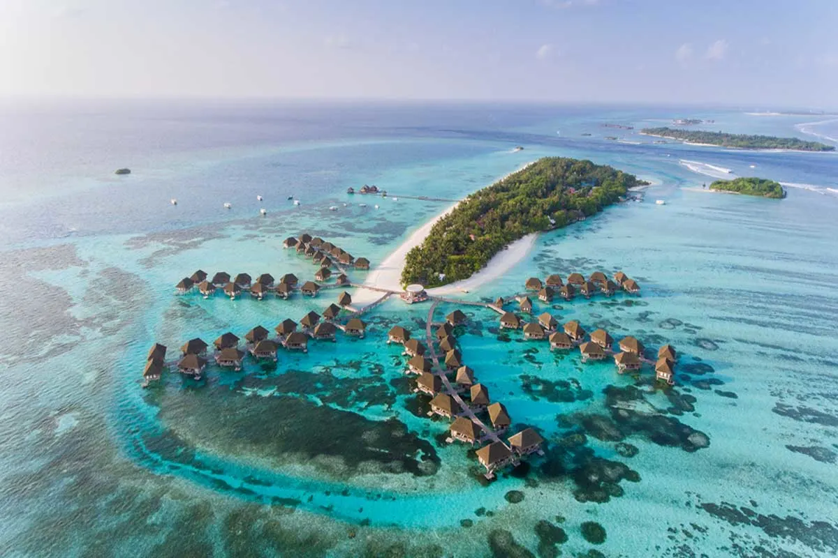 OV Traveller - The Mindlessness of a Maldives Honeymoon. Most of the world  is still stay-dreaming of the places they want to travel to when they close  their eyes. Emil, our on