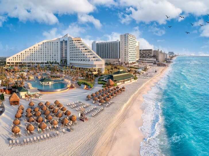 The Ultimate Cancun Honeymoon Guide: Cancun Honeymoon Tips & Best Hotels