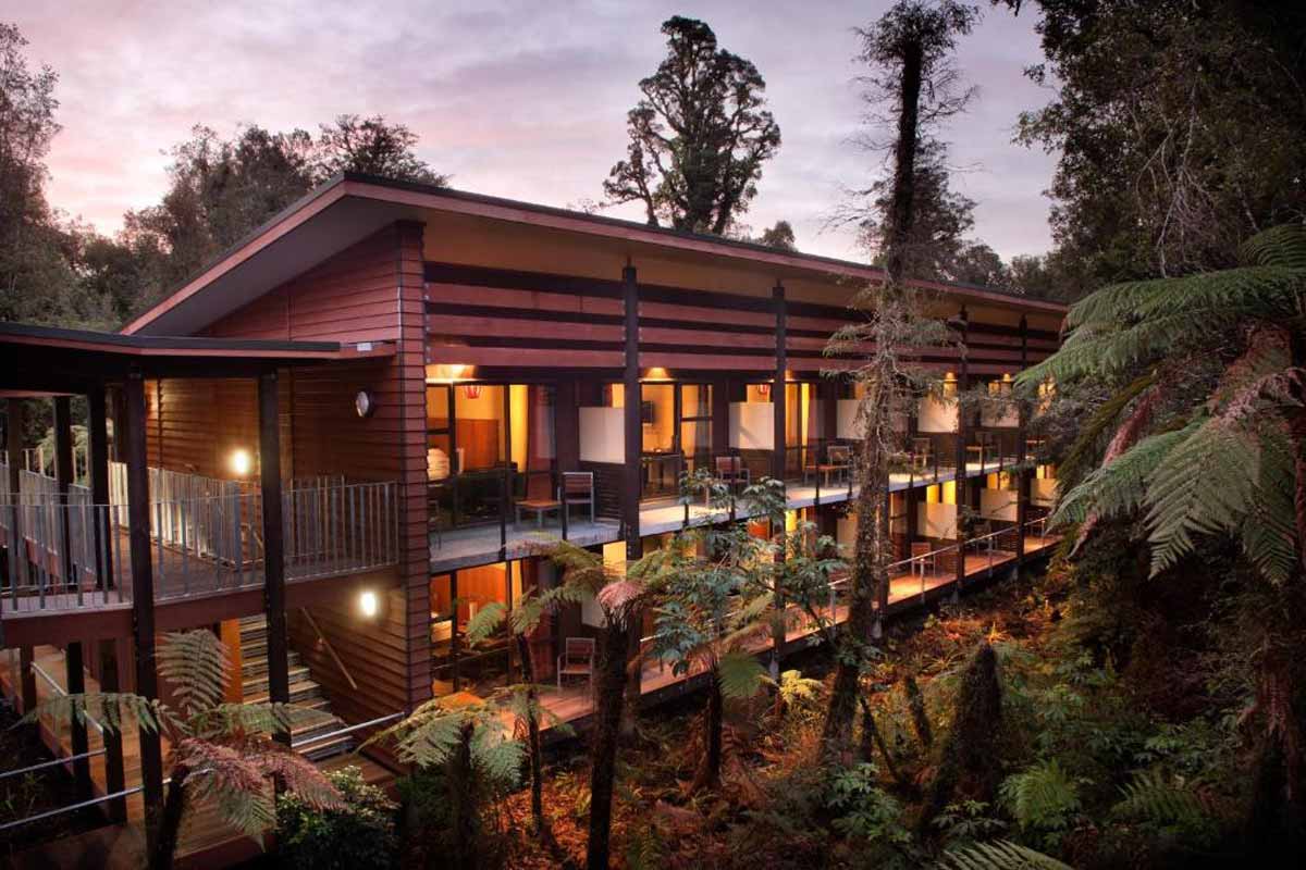 Te Waonui Forest Retreat
