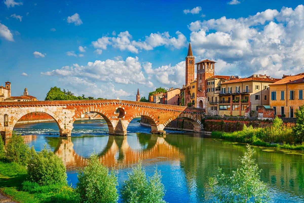 Bridge Ponte Pietra Italy