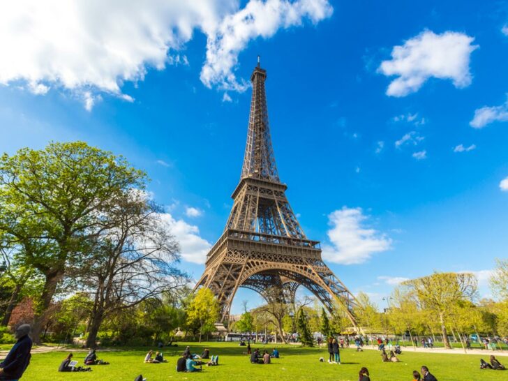 The Ultimate Paris Honeymoon Guide: Paris Honeymoon Tips & Best Hotels