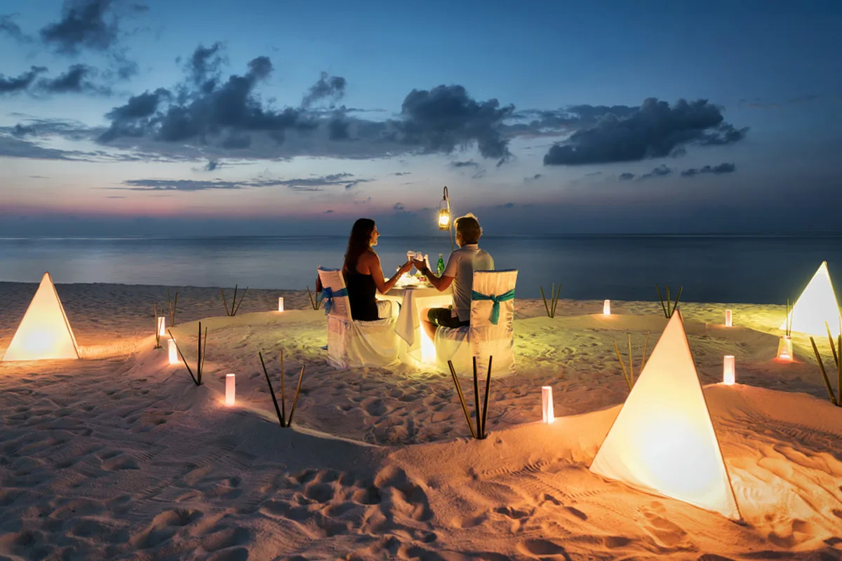 Honeymoon Planning: When and How to Book Your Honeymoon